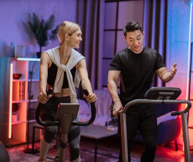 Treadmill With Automatic Incline UK